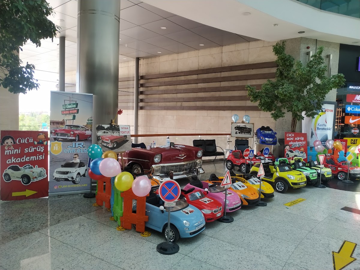 JR. Car Club Antares AVM Akülü Arabalar
