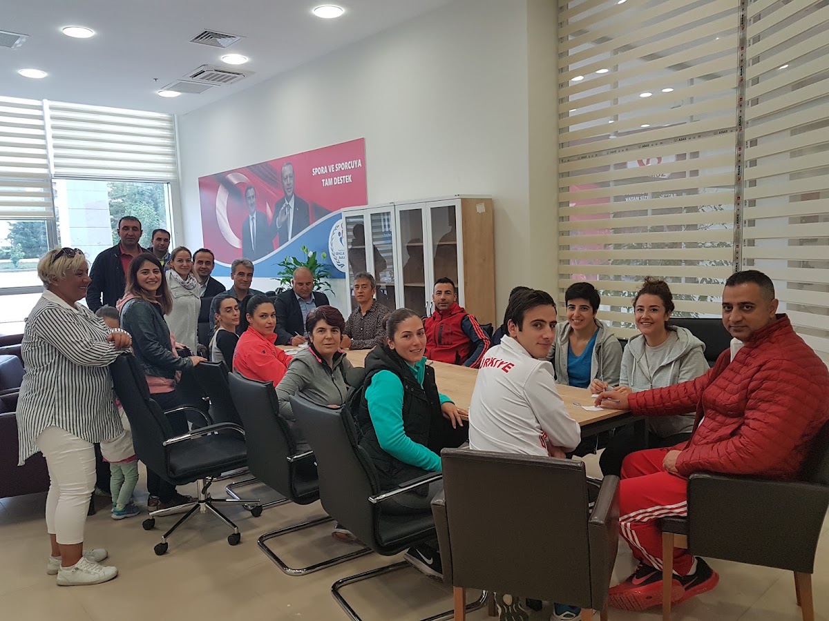 Çayyolu Buz Sporları Salonu