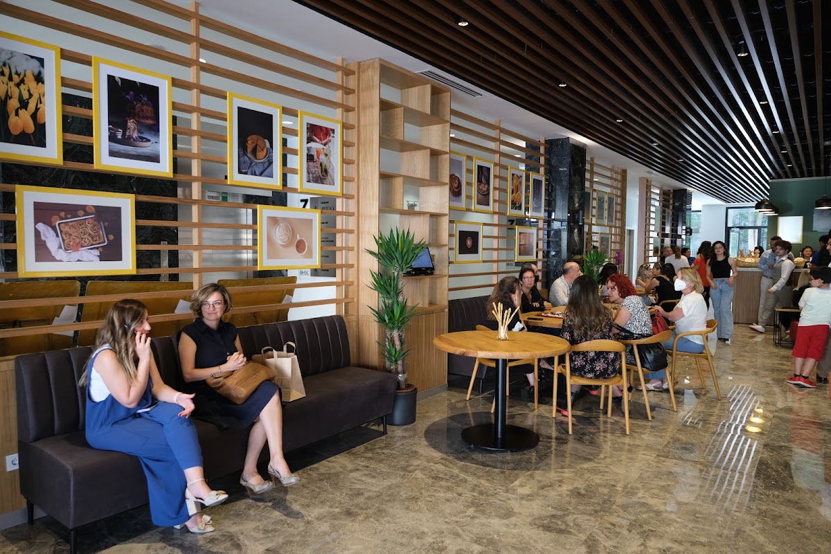 Heritage Cafe and Bakery