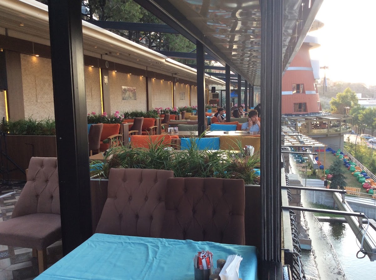 Şelale Cafe & Bistro