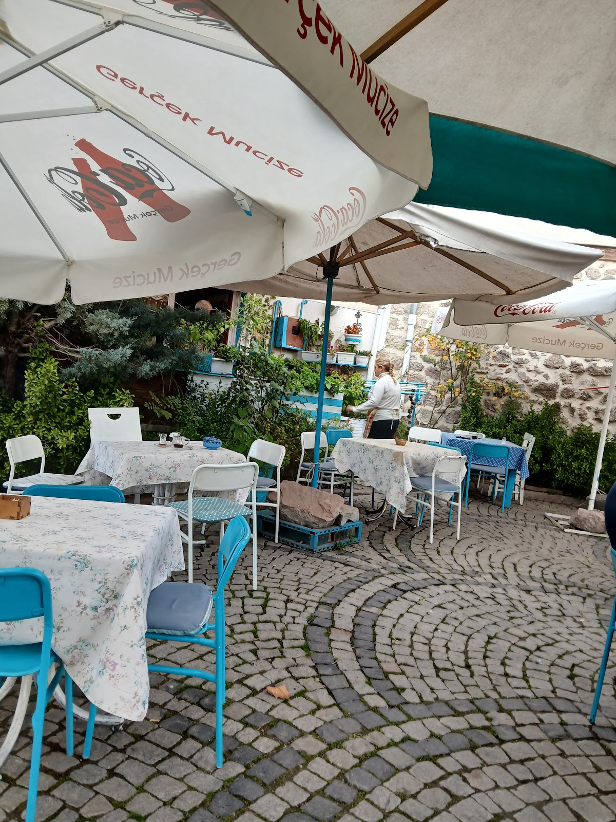Şeker Kızın Yeri Cafe