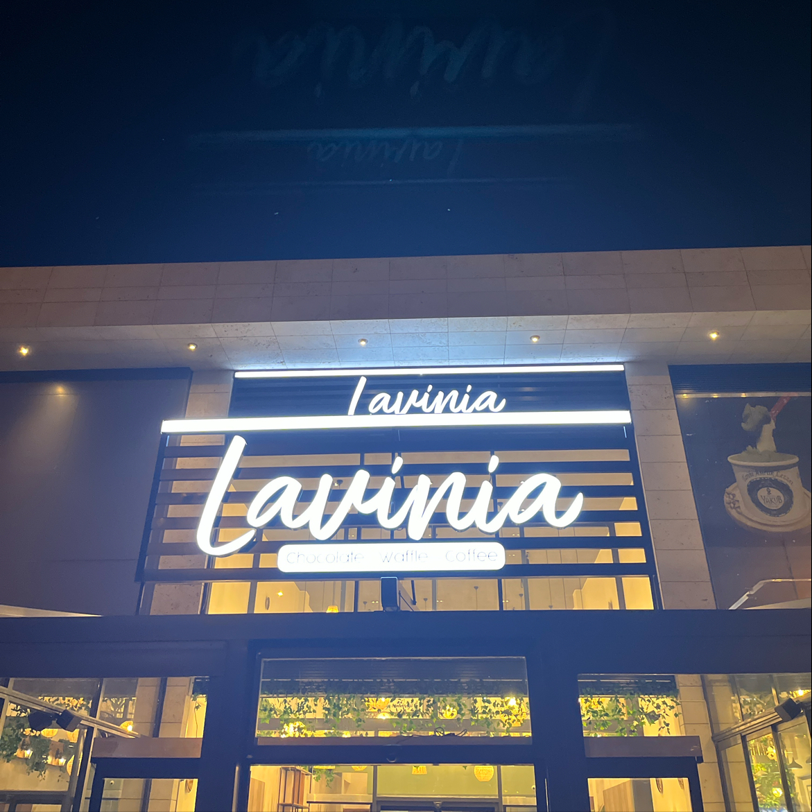 LAVİNİA PURSAKLAR
