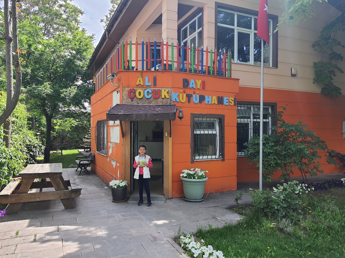 Ali Dayı Bebek ve Çocuk Kütüphanesi